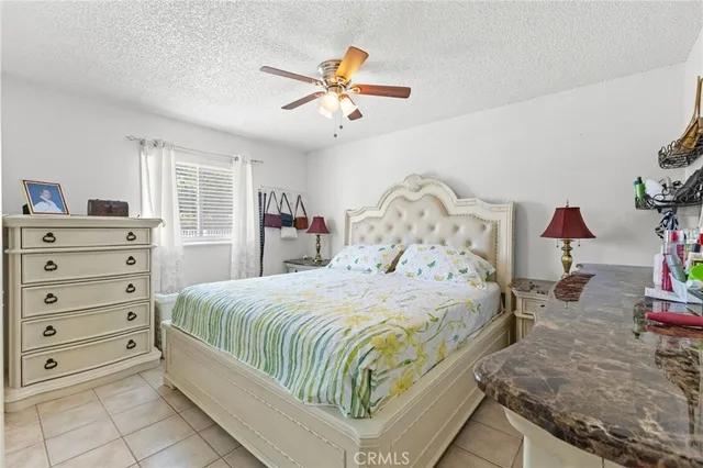 $390,000 | 16116 Cajon Street, Hesperia, CA 92345