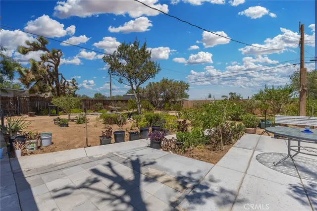 $390,000 | 16116 Cajon Street, Hesperia, CA 92345