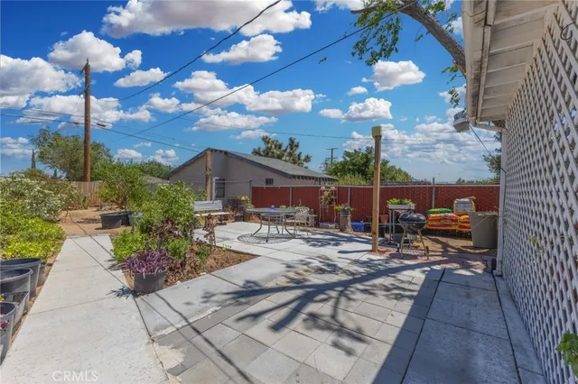 $390,000 | 16116 Cajon Street, Hesperia, CA 92345