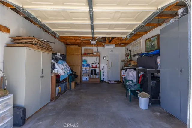 $390,000 | 16116 Cajon Street, Hesperia, CA 92345