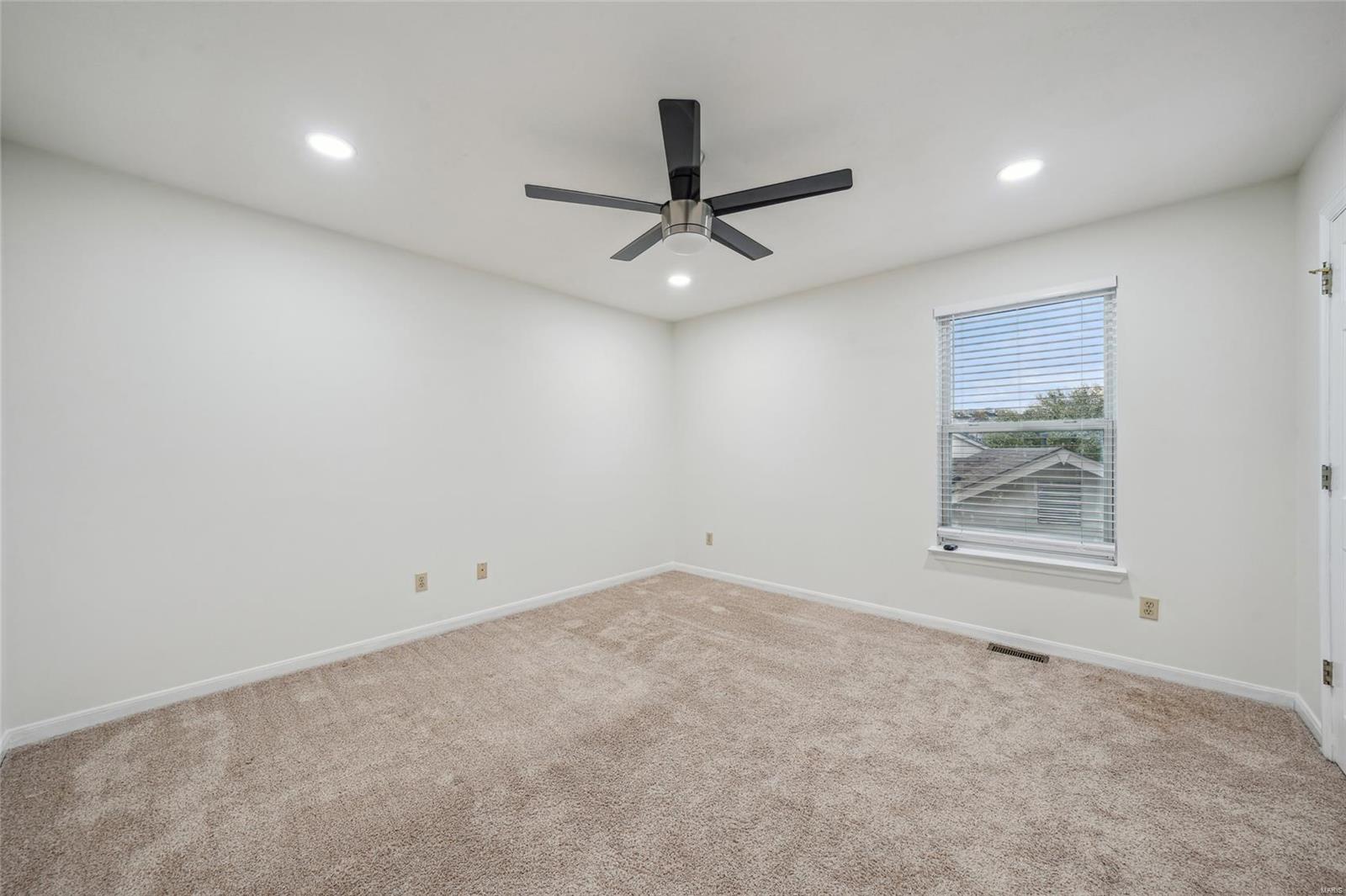 1416 Buckhurst Court Ballwin, MO 63021 - Photo 17 of 26