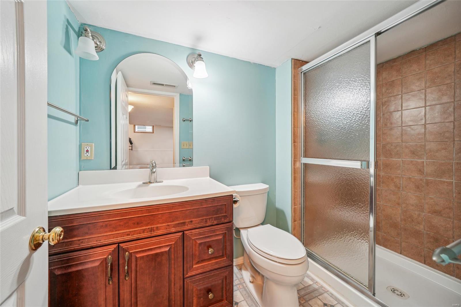 1416 Buckhurst Court Ballwin, MO 63021 - Photo 20 of 26