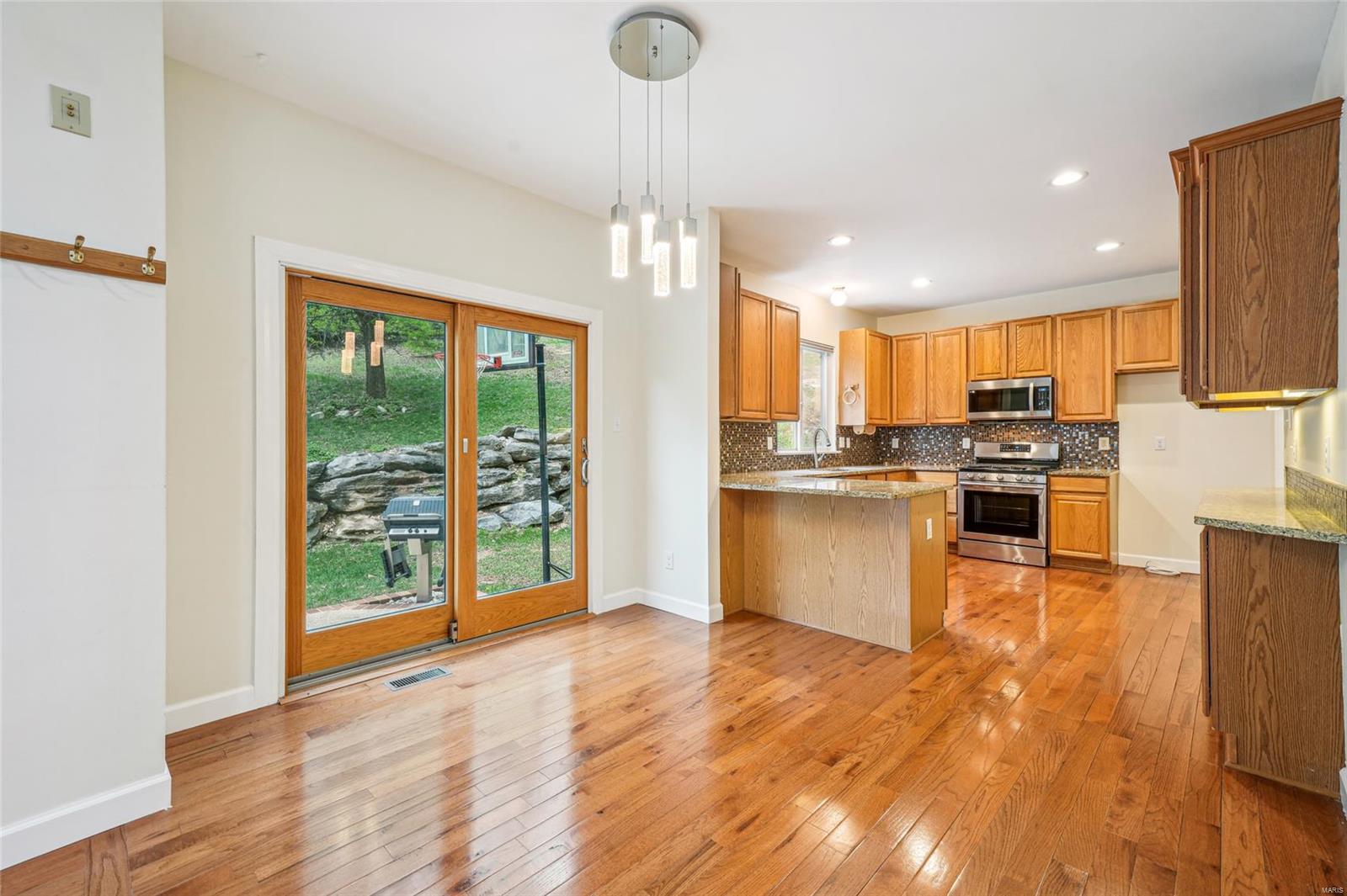 1416 Buckhurst Court Ballwin, MO 63021 - Photo 6 of 26