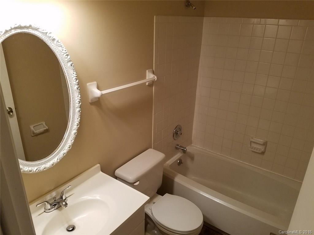 8238 Knights Bridge Road, Unit 8238 Charlotte, NC 28210 - Photo 14 of 20 Gallery Image 14