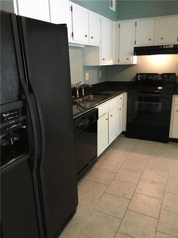 8238 Knights Bridge Road, Unit 8238 Charlotte, NC 28210 - Photo 3 of 20 Gallery Image 3