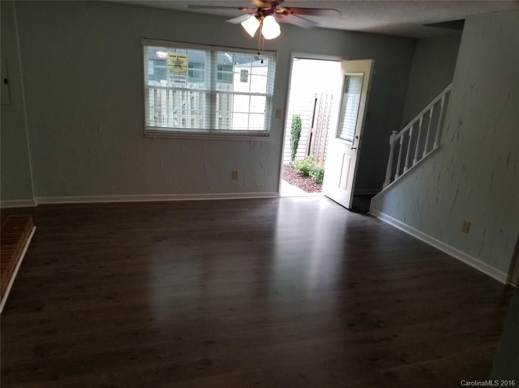 8238 Knights Bridge Road, Unit 8238 Charlotte, NC 28210 - Photo 4 of 20 Gallery Image 4