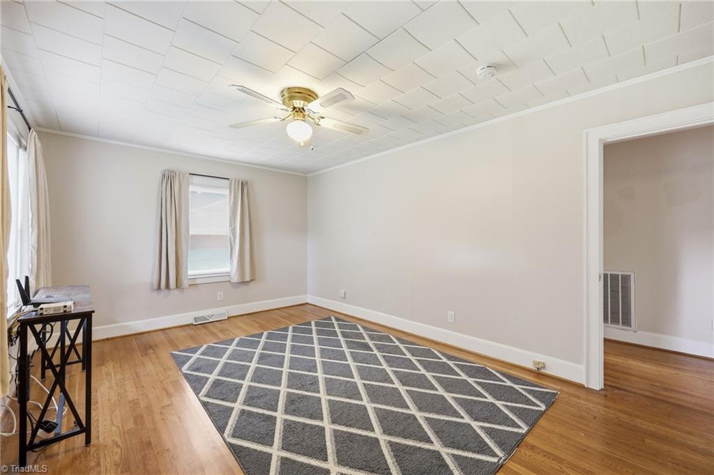 404 Glen Raven Road Burlington, NC 27217 - Photo 5 of 33
