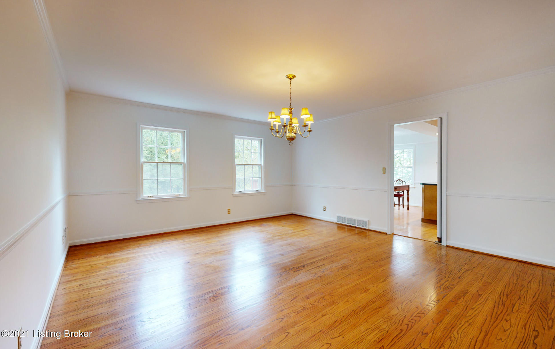 6004 Rodes Court Louisville, KY 40222 - Photo 12 of 60 6004-Rodes-Ct-20210419-015