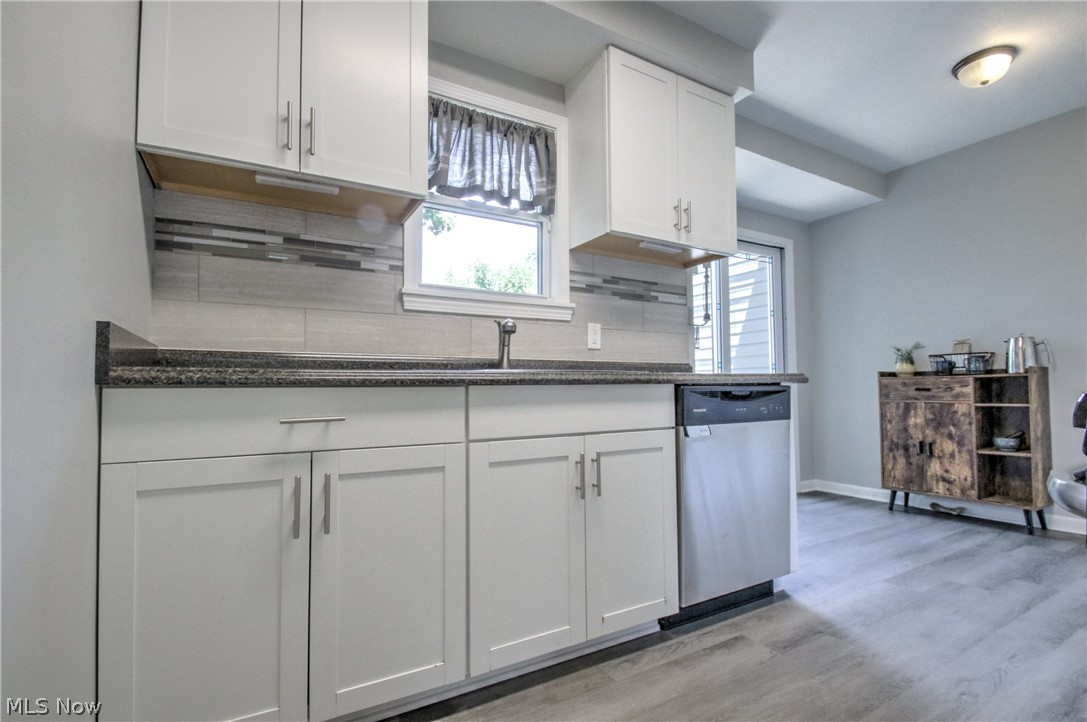 28795 Alton Road Wickliffe, OH 44092 - Photo 8 of 30 Gallery Image 8