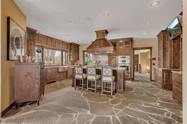 $1,250,000 | 28894 Woodbrook Court, Cold Spring, MN 56320