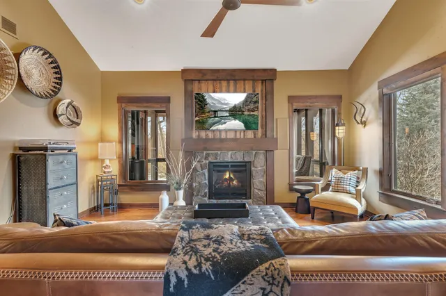 $1,250,000 | 28894 Woodbrook Court, Cold Spring, MN 56320