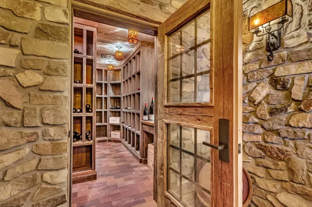 $1,250,000 | 28894 Woodbrook Court, Cold Spring, MN 56320