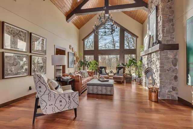 $1,250,000 | 28894 Woodbrook Court, Cold Spring, MN 56320