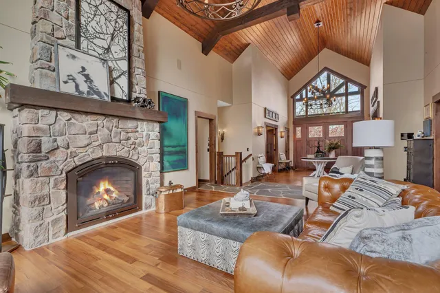 $1,250,000 | 28894 Woodbrook Court, Cold Spring, MN 56320