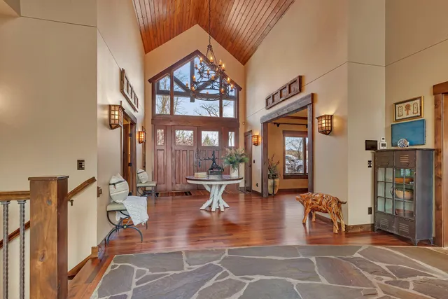$1,250,000 | 28894 Woodbrook Court, Cold Spring, MN 56320