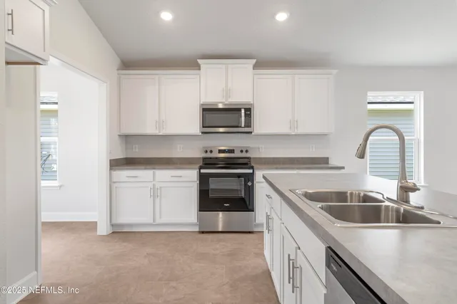 $307,800 | 8334 Helmsley Boulevard, Jacksonville, FL 32219