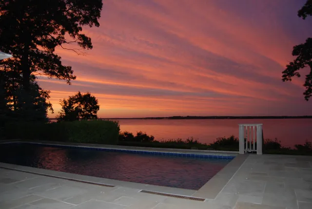 $165,000 | 3581 Noyack Road, Sag Harbor, NY 11963