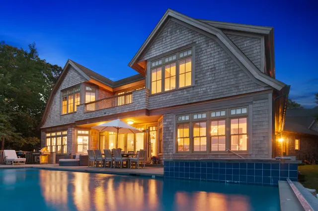 $165,000 | 3581 Noyack Road, Sag Harbor, NY 11963