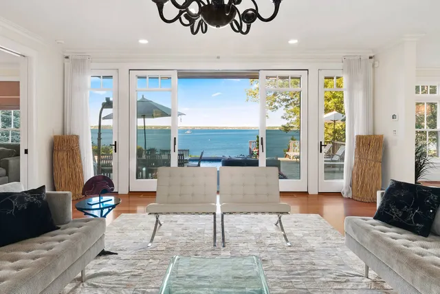 $165,000 | 3581 Noyack Road, Sag Harbor, NY 11963