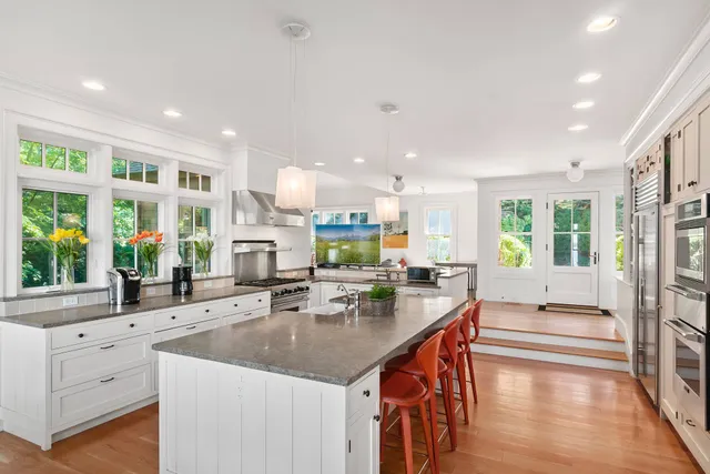 $165,000 | 3581 Noyack Road, Sag Harbor, NY 11963