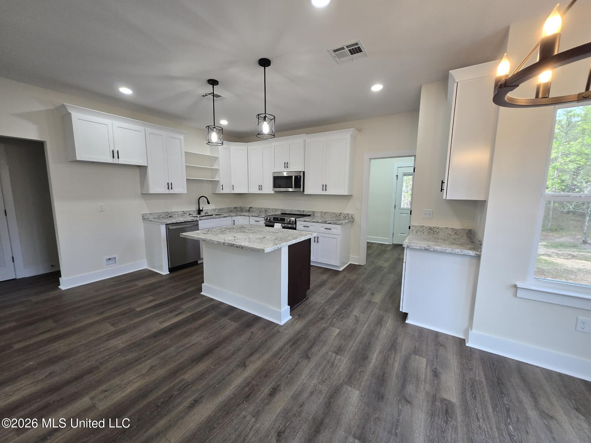 401 George Ford Road Carriere, MS 39426 - Photo 7 of 19 Kitchen
