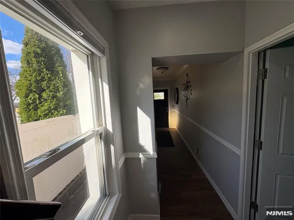 $3,700 | 282 Harding Avenue, Unit 1, Teaneck, NJ 07666