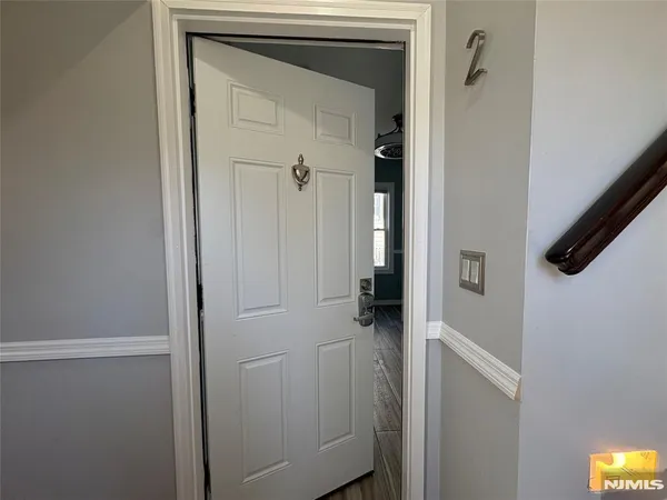 $3,700 | 282 Harding Avenue, Unit 1, Teaneck, NJ 07666