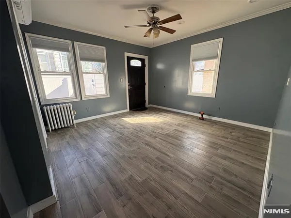 $3,700 | 282 Harding Avenue, Unit 1, Teaneck, NJ 07666
