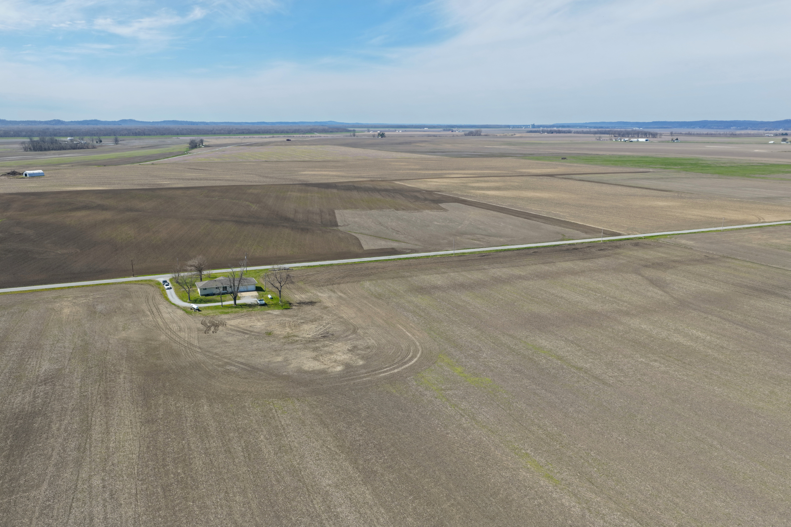 676 Swan Pond Road Jacob, IL 62950 - Photo 29 of 42 a view of an ocean beach