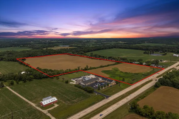 $1,100,000 | 50 Salem Lakes, Salem, WI 53168