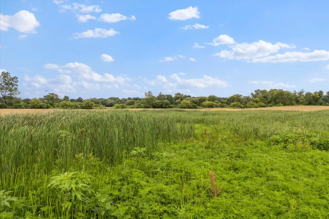 $1,100,000 | 50 Salem Lakes, Salem, WI 53168