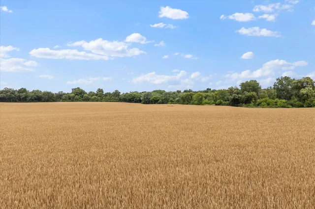 $1,100,000 | 50 Salem Lakes, Salem, WI 53168