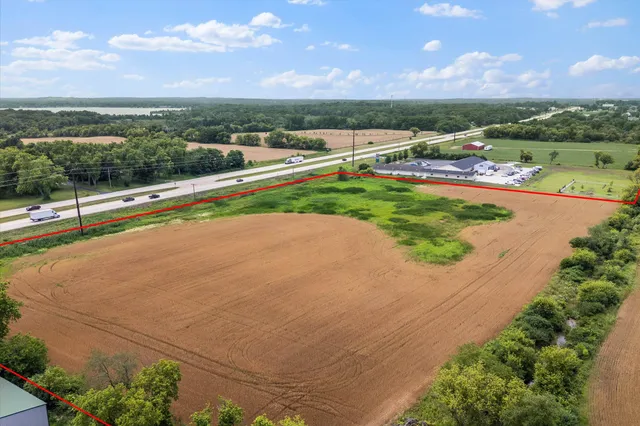 $1,100,000 | 50 Salem Lakes, Salem, WI 53168