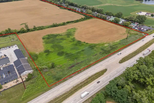 $1,100,000 | 50 Salem Lakes, Salem, WI 53168