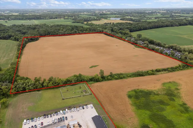 $1,100,000 | 50 Salem Lakes, Salem, WI 53168