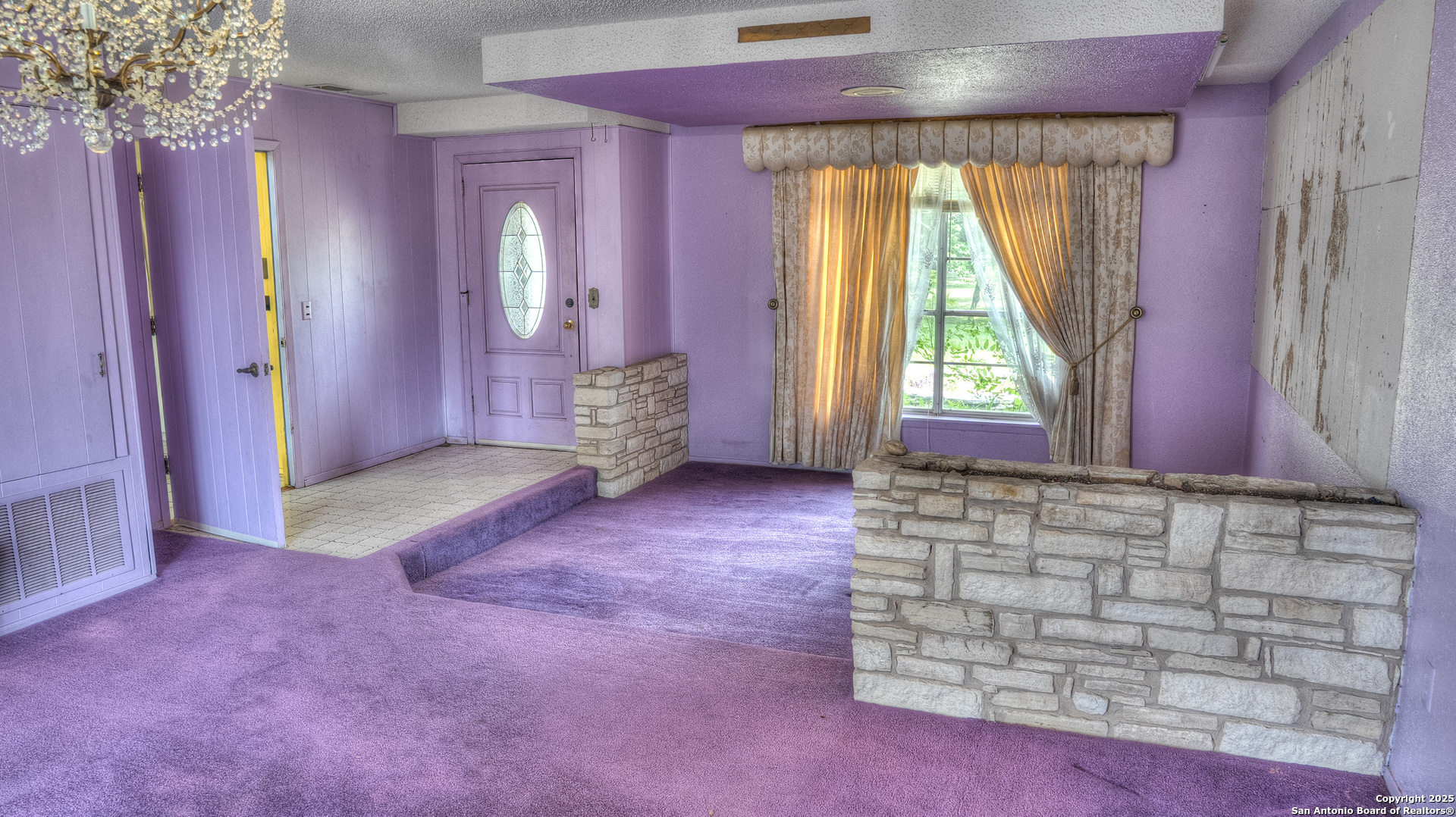 6671 Ranch Road 1120 Rio Frio, TX 78879 - Photo 22 of 47 a view of empty room with window