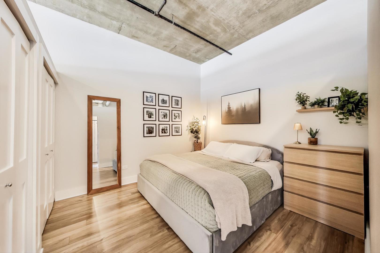 111 South Morgan Street, Unit 820 Chicago, IL 60607 - Photo 8 of 15 Gallery Image 8