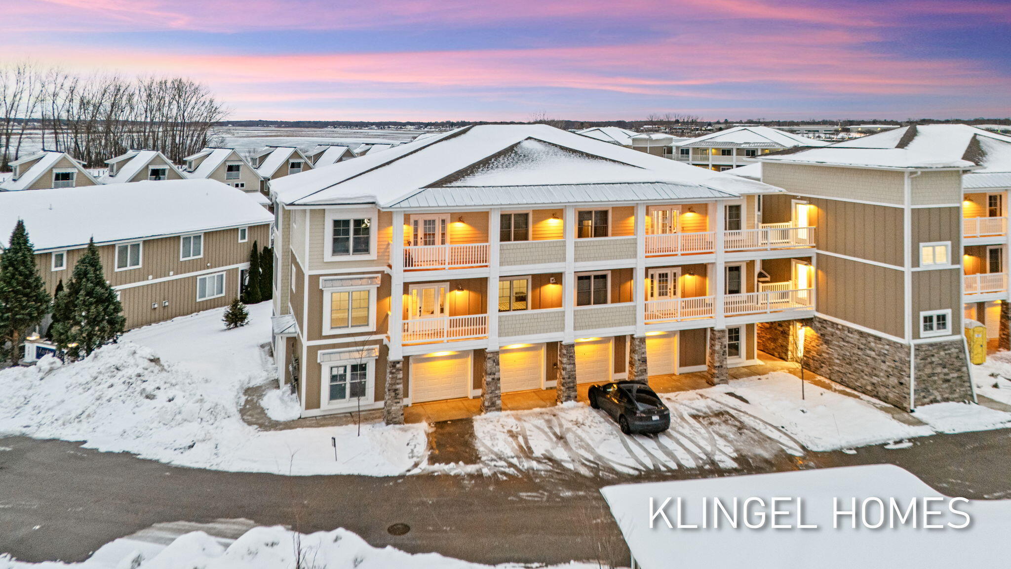 98-web-or-mls-930-w-savidge-st-2