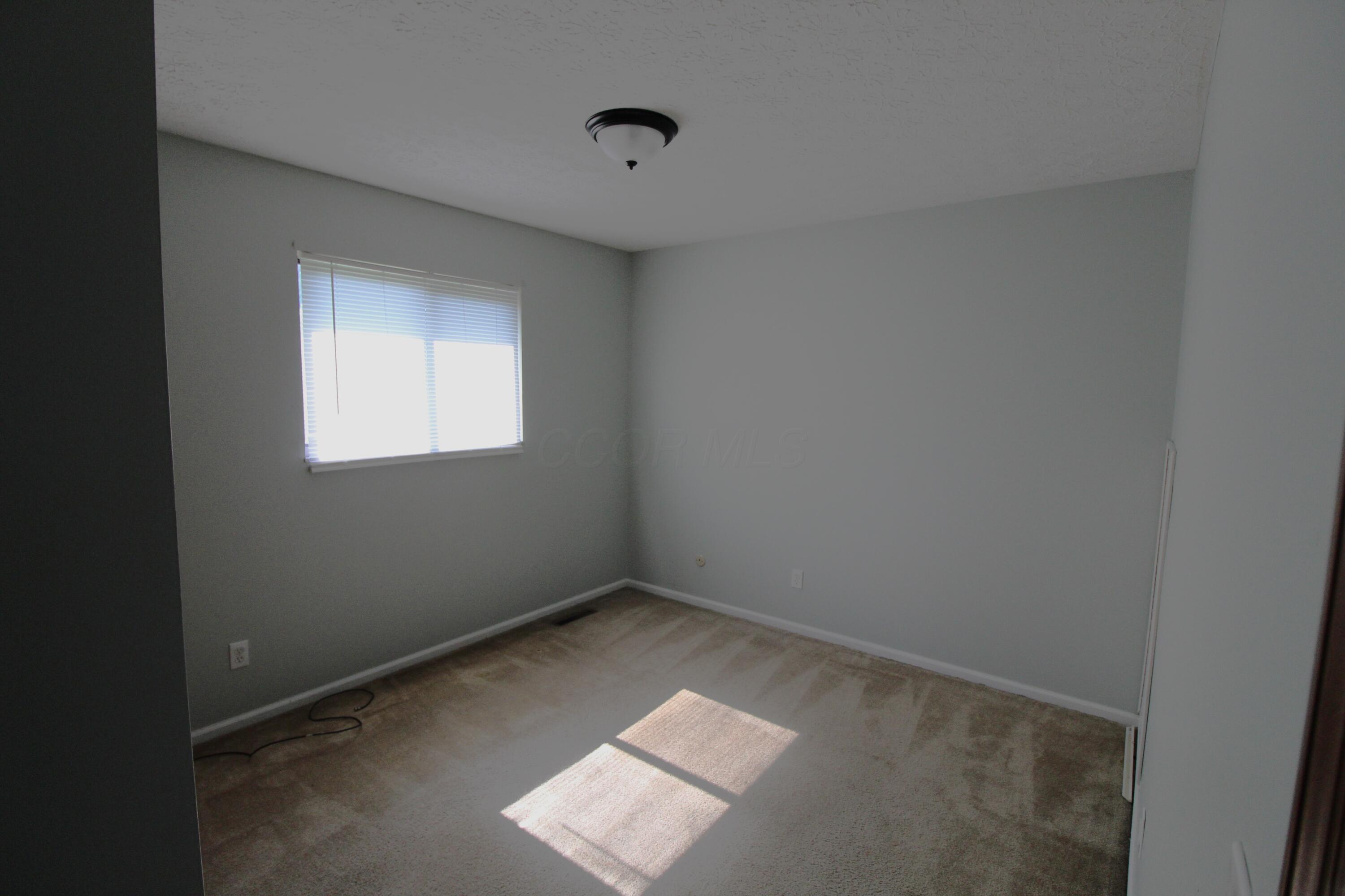 1800 Quarry Ridge Drive Columbus, OH 43232 - Photo 12 of 19 Bedroom 2