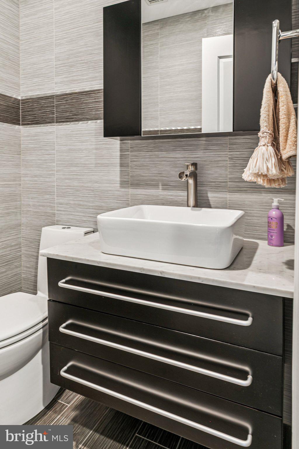 143 South 2nd Street, Unit 605 Philadelphia, PA 19106 - Photo 24 of 27