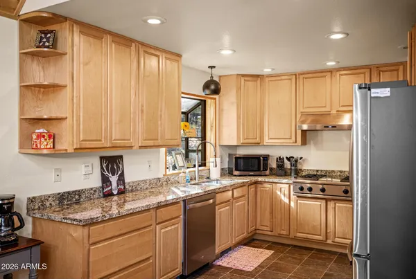 $999,000 | 628 Trout Springs Road, Forest Lakes, AZ 85931
