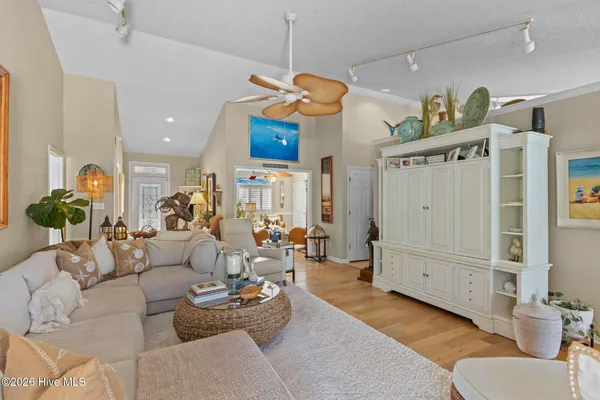 $975,000 | 218 Sandfiddler West, Emerald Isle, NC 28594