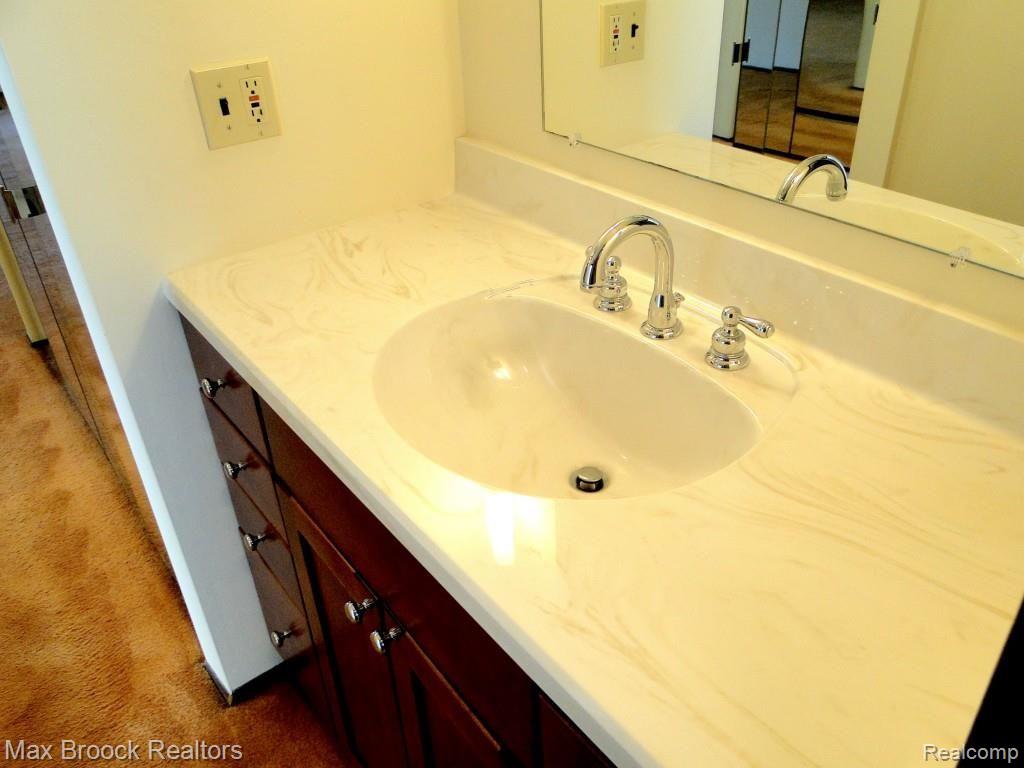 177 East Long Lake Road Bloomfield Hills, MI 48304 - Photo 27 of 30