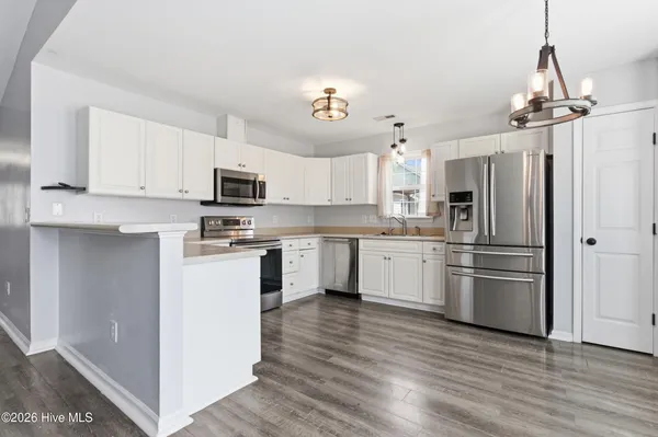 $2,200 | 127 Bermuda View, New Bern, NC 28560