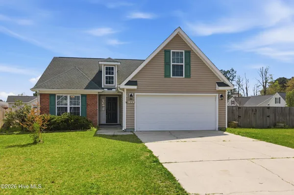 $2,200 | 127 Bermuda View, New Bern, NC 28560