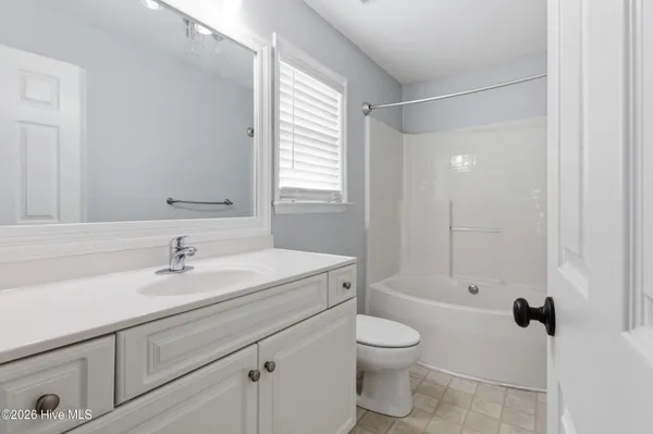 $2,200 | 127 Bermuda View, New Bern, NC 28560