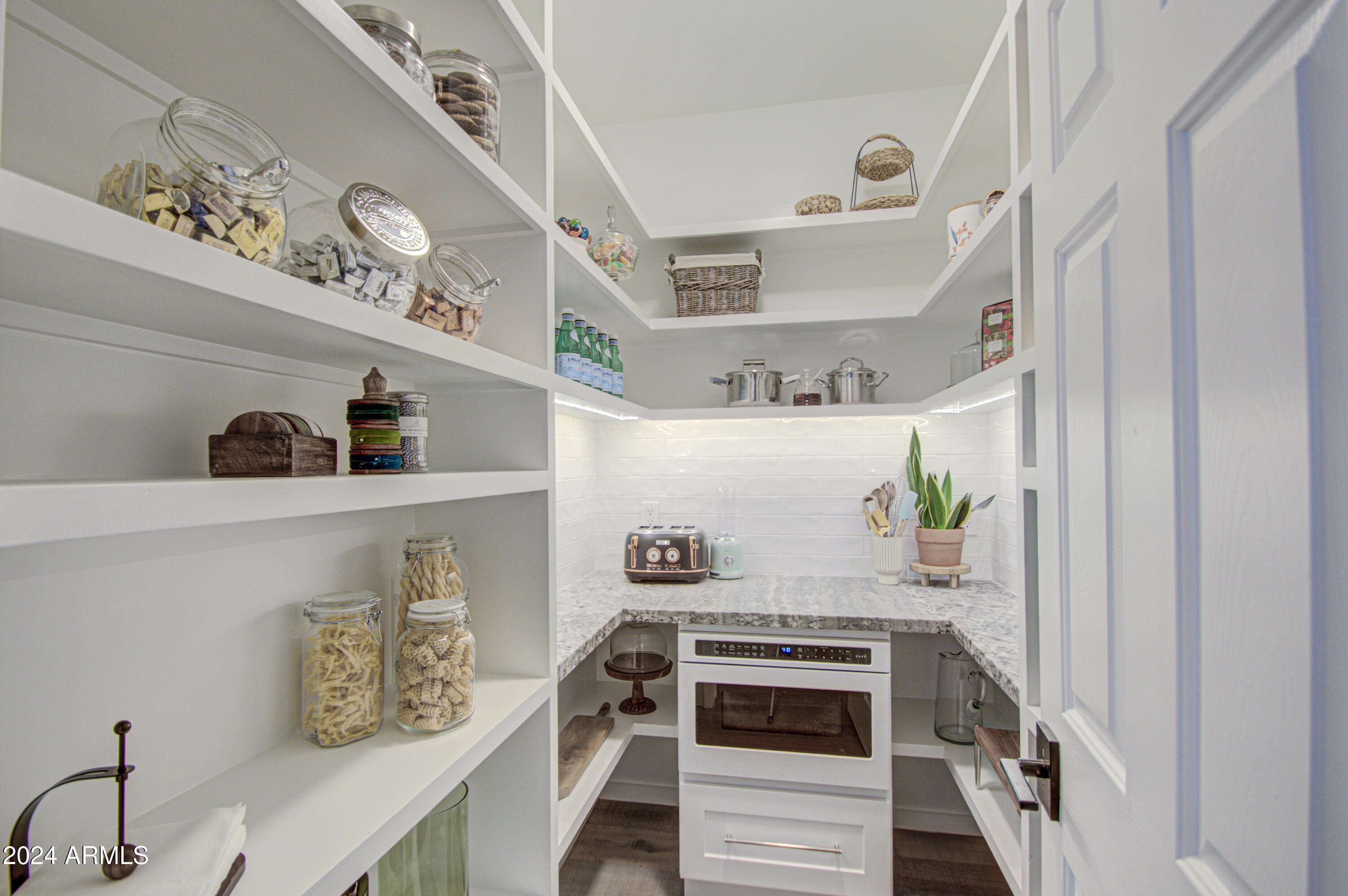 2977 East Ranch Court Gilbert, AZ 85296 - Photo 25 of 79 Kitchen Pantry