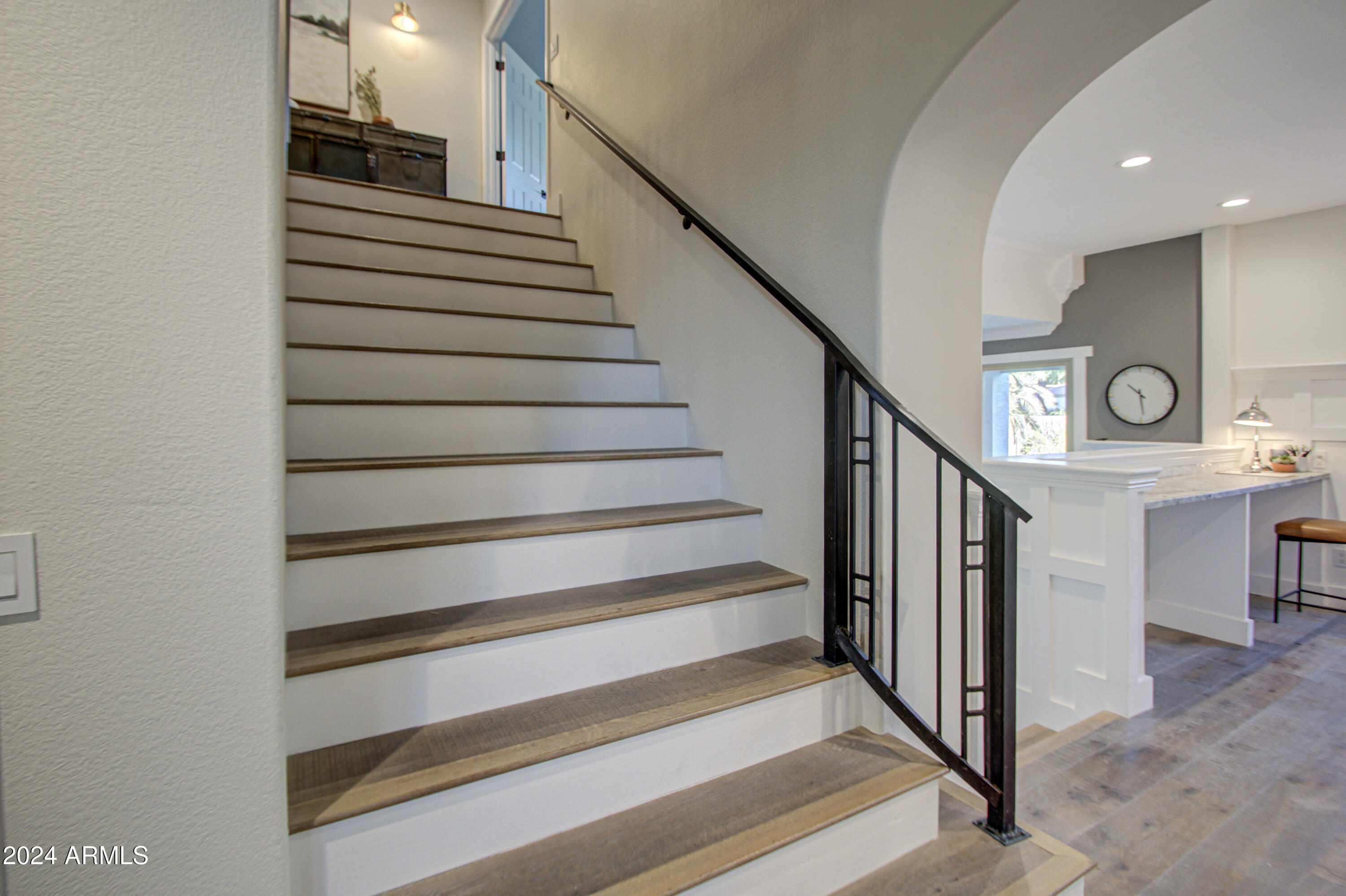 2977 East Ranch Court Gilbert, AZ 85296 - Photo 34 of 79 Staircase