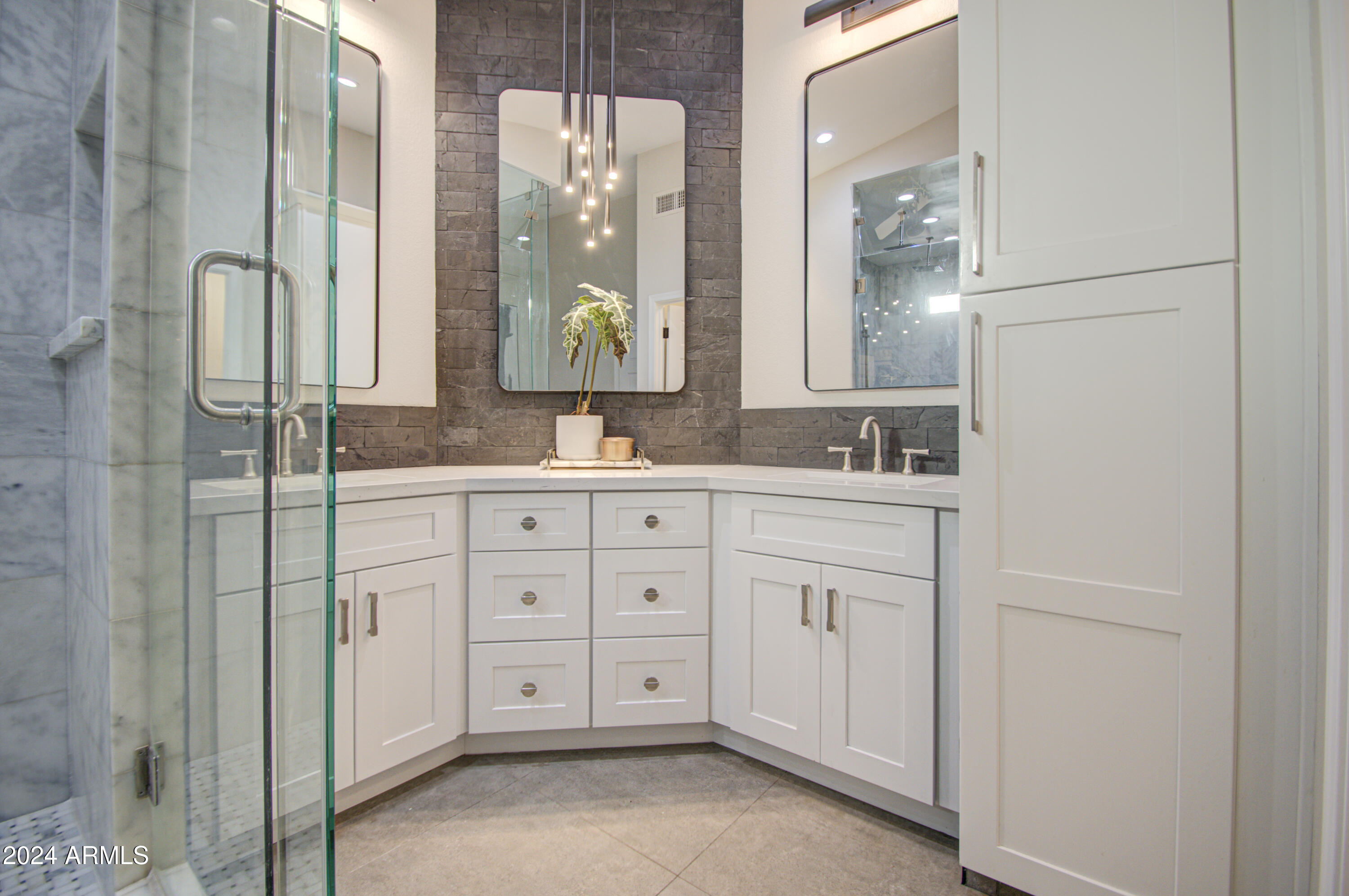 2977 East Ranch Court Gilbert, AZ 85296 - Photo 50 of 79 Primary Bath