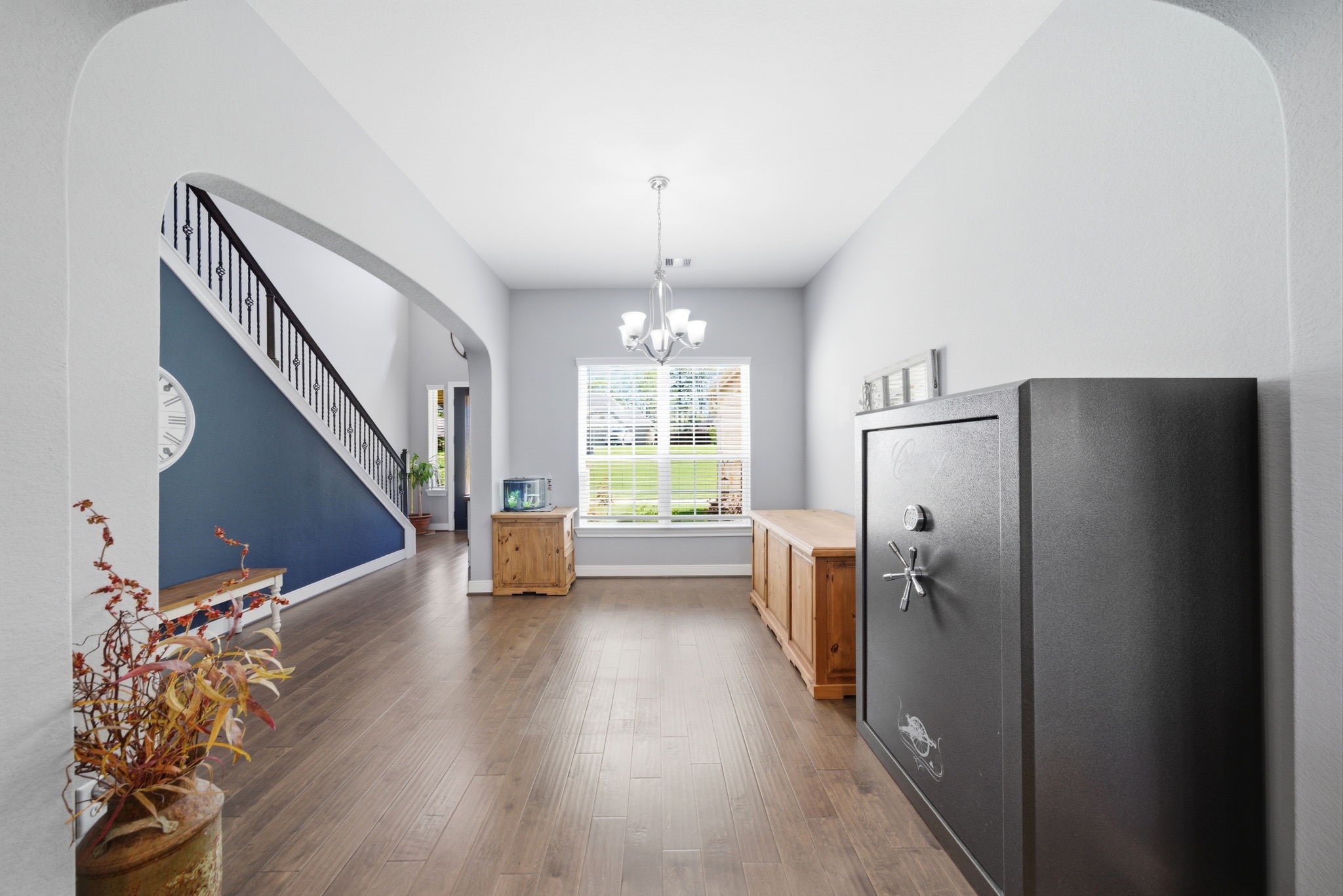 129 Magnolia Reserve Loop Magnolia, TX 77354 - Photo 4 of 34 The formal dining room.